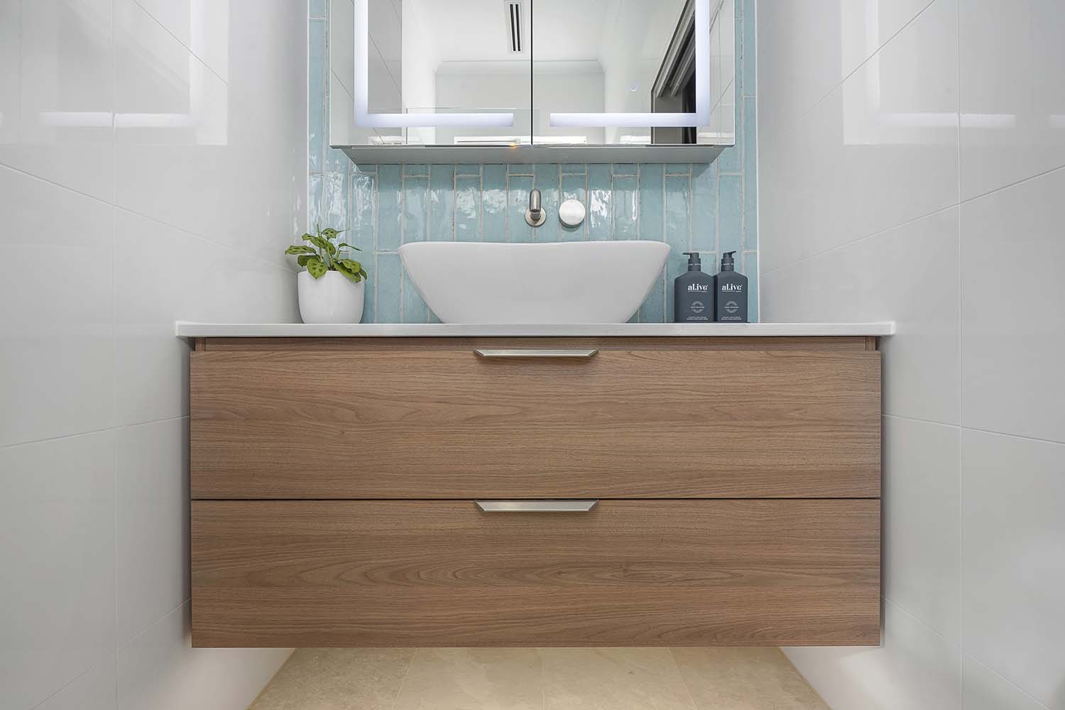 LBP07438 Better Bathrooms & Kitchens