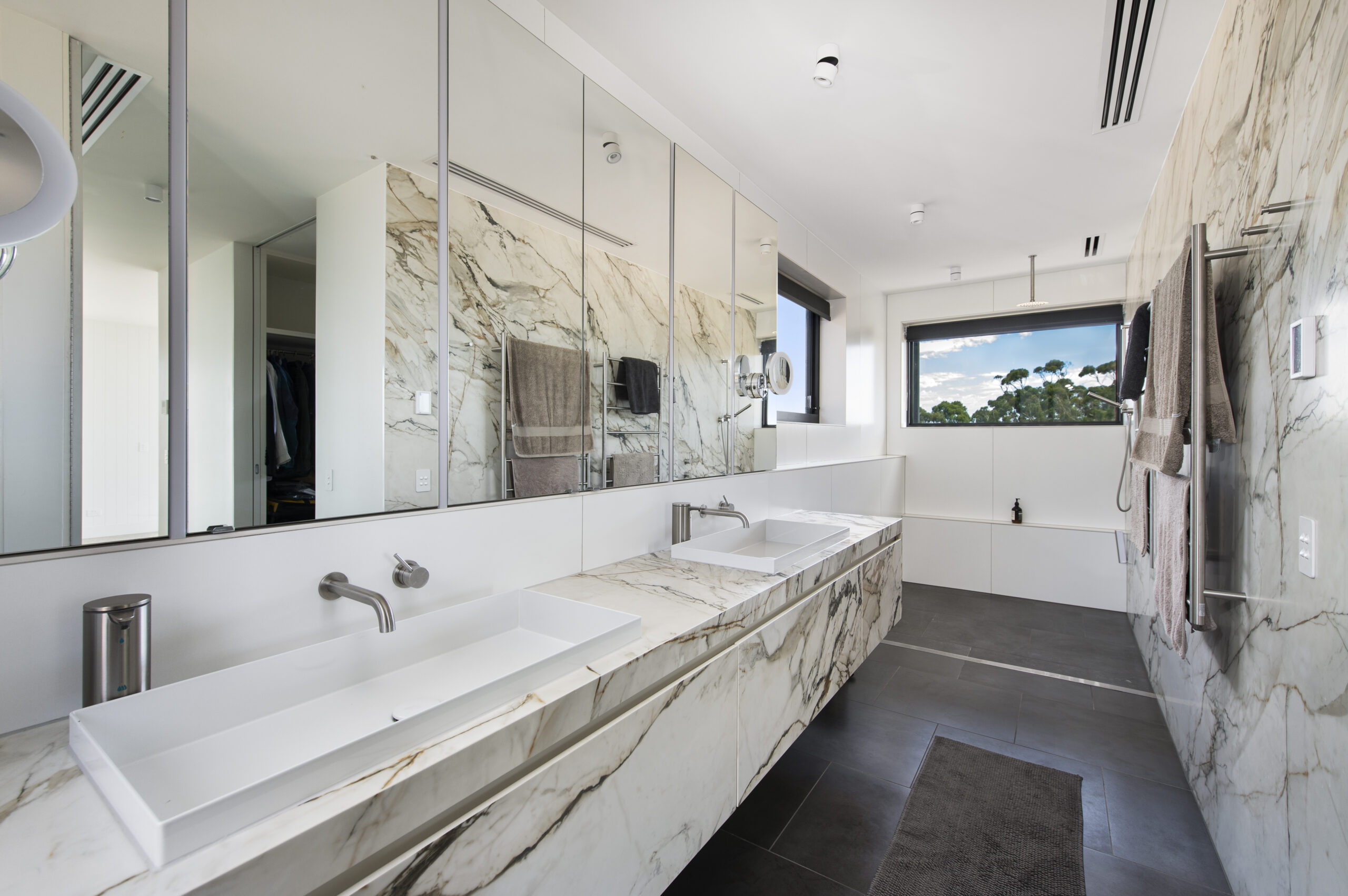 Hedger Constructions