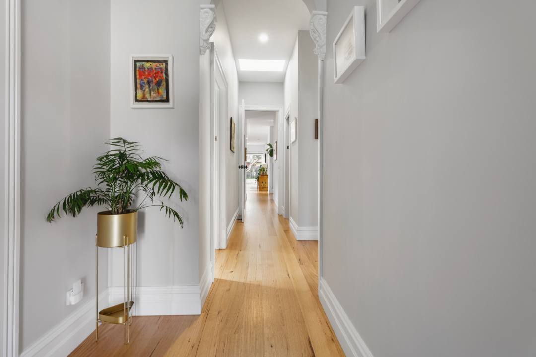 PL_Building_Hallway PL_Building_Hallway