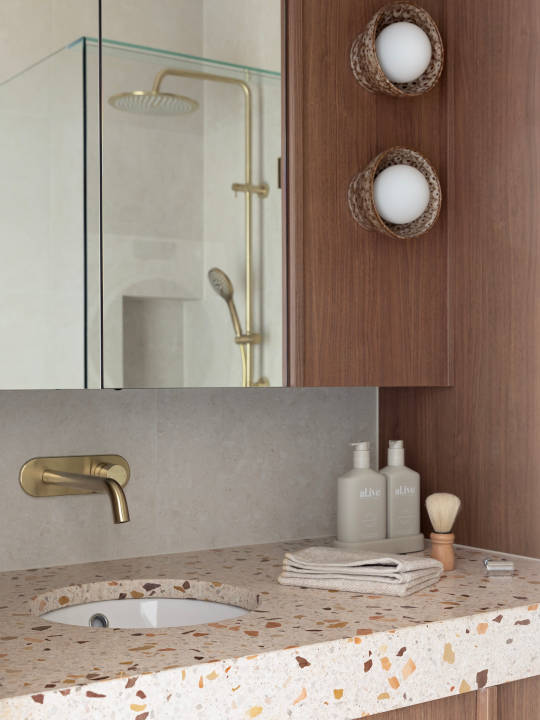 Better Bathrooms & Kitchens Vanity Better Bathrooms & Kitchens