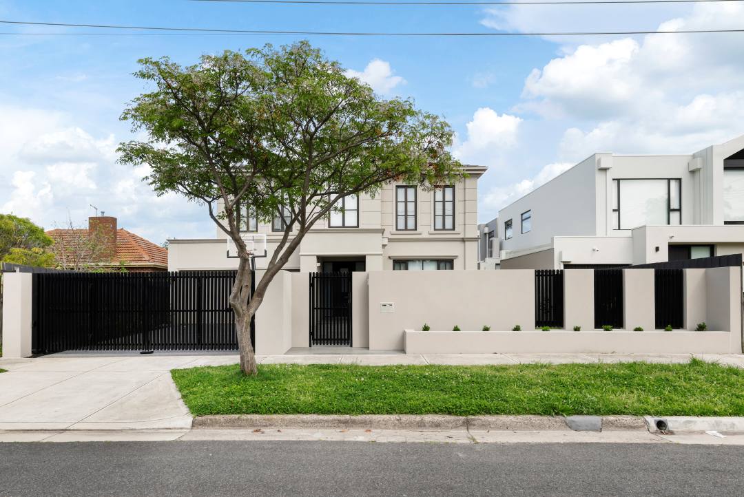 The Motorised Gate Company - Street Presence The Motorised Gate Company - Street Presence