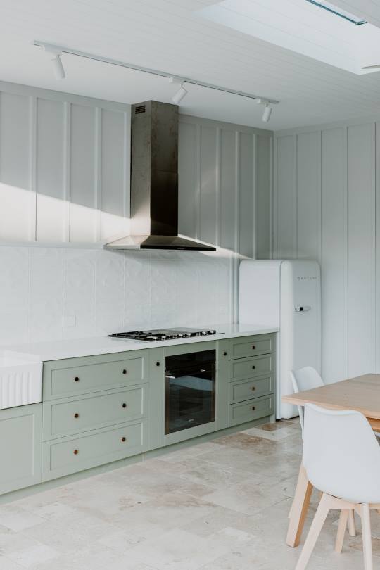 Raw_Building_Group Green Kitchen