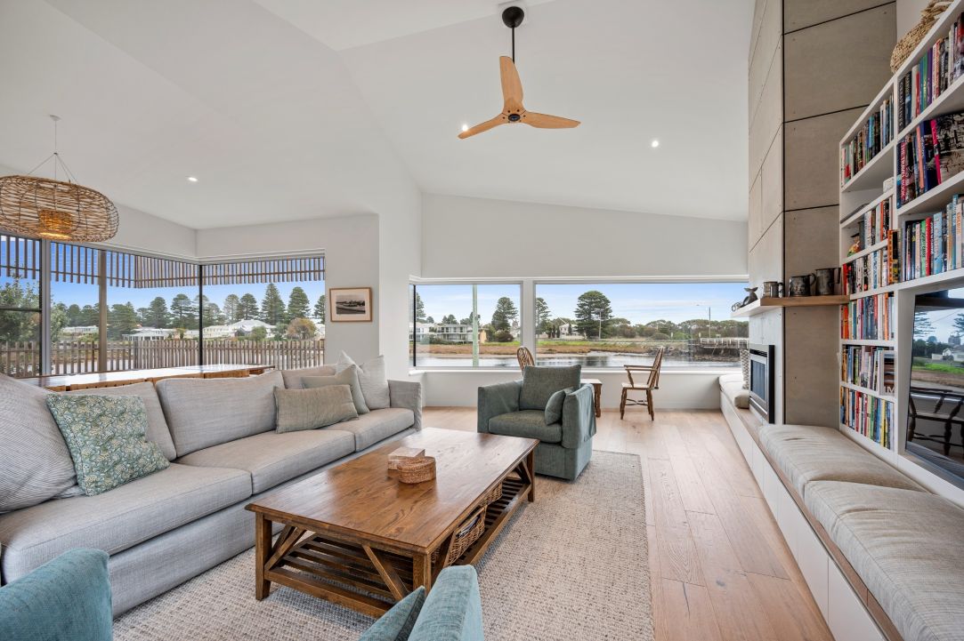 Tom_Taylor_Building_Pty_Ltd_Builders_Coast + Country_Country Home_Melbourne Home Design + Living Tom_Taylor_Building_Pty_Ltd_Builders_Coast + Country_Country Home_Melbourne Home Design + Living