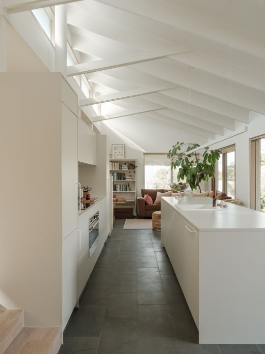 Tom_Taylor_Building_Pty_Ltd_Builders_Coast + Country_Country Home_Melbourne Home Design + Living