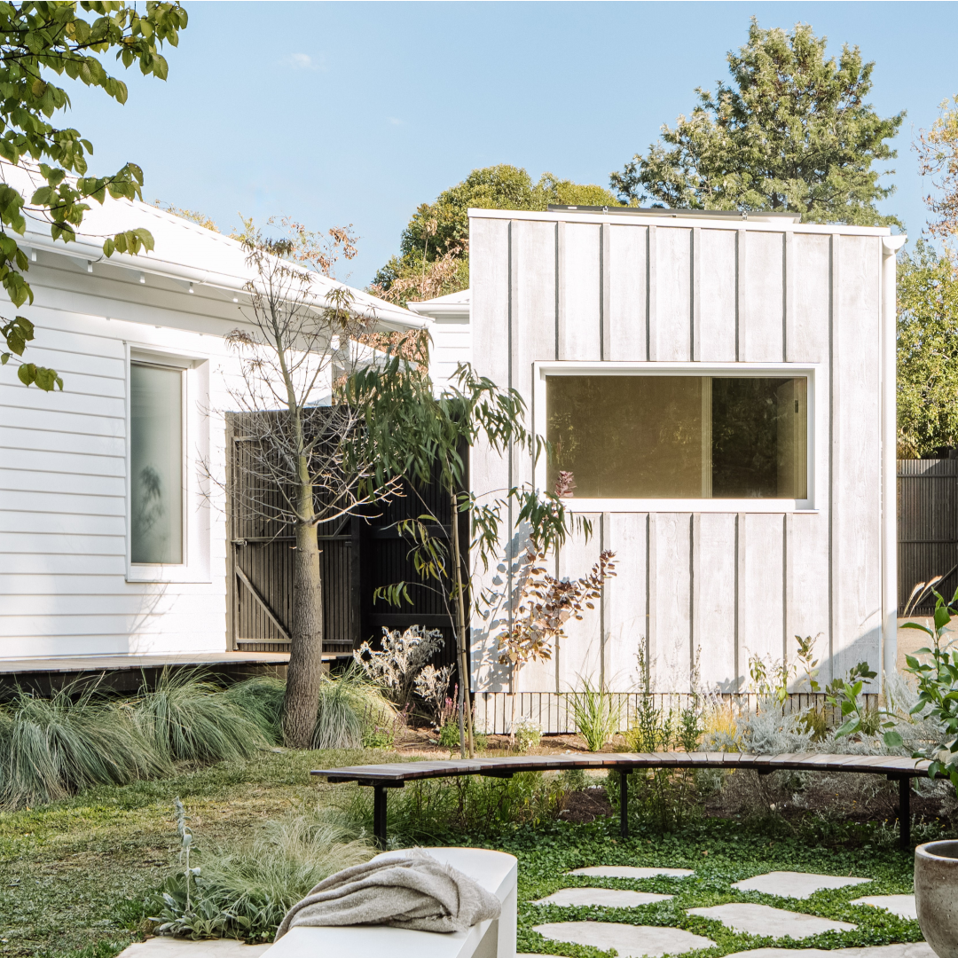 BLUE SKY WINDOWS Tom_Taylor_Building_Pty_Ltd_Builders_Coast + Country_Country Home_Melbourne Home Design + Living
