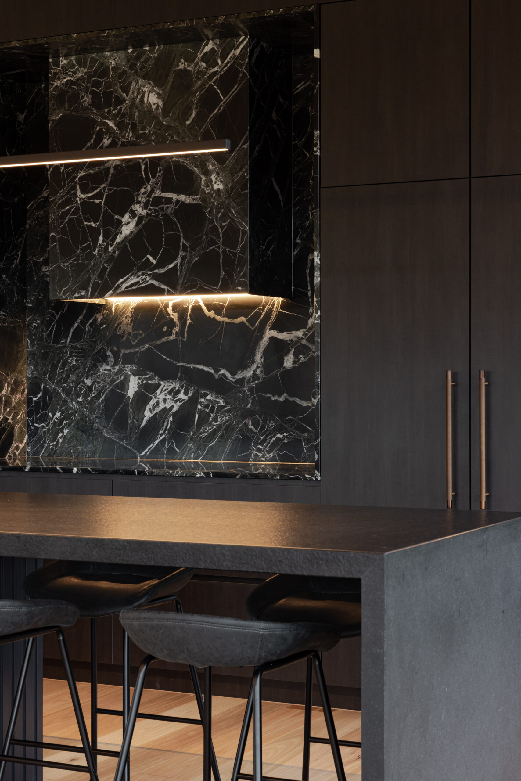 Tom_Taylor_Building_Pty_Ltd_Builders_Coast + Country_Country Home_Melbourne Home Design + Living