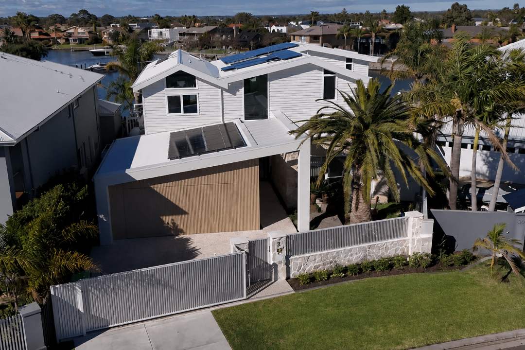HISTYLEStunningPattersonLakesProjectwithWaterfrontViews1 HISTYLE