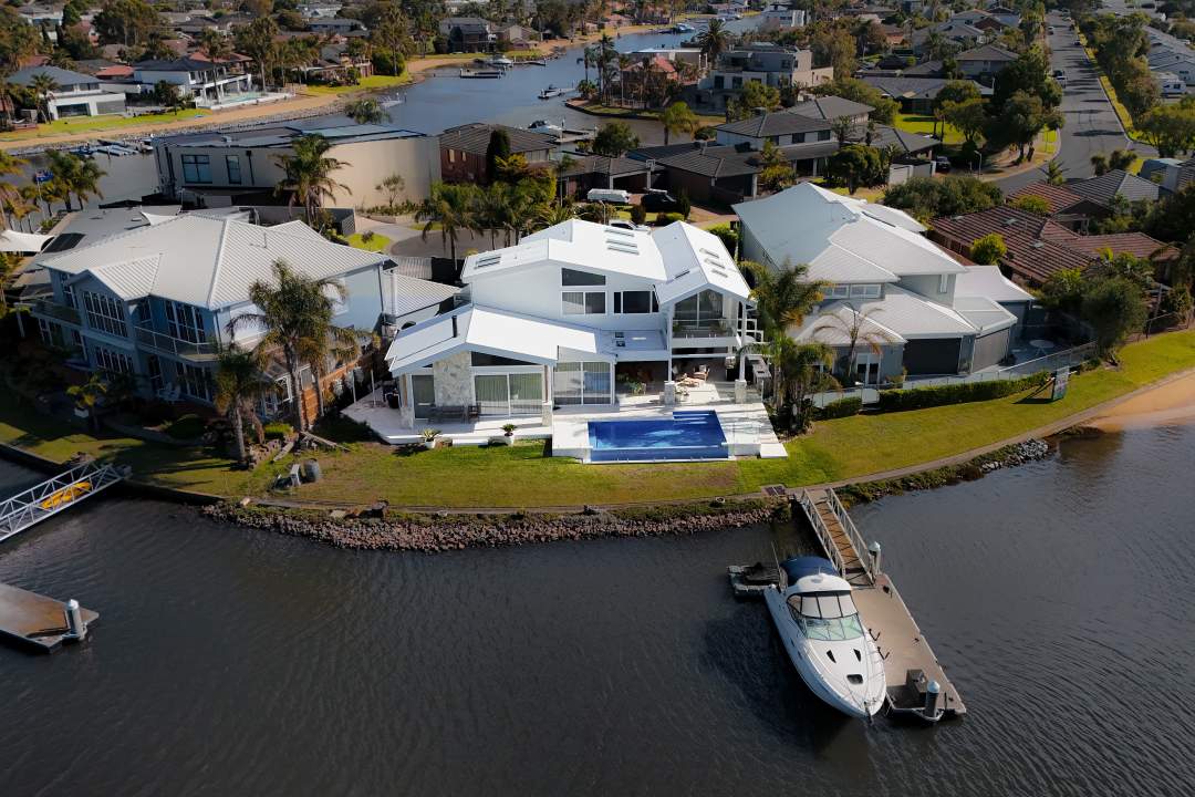 HISTYLEStunningPattersonLakesProjectwithWaterfrontViews5 HISTYLE